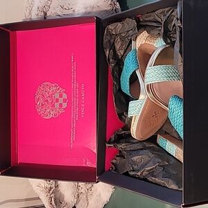 VINCE CAMUTO FEATHER BLUE ADRIENS SIZE 6M